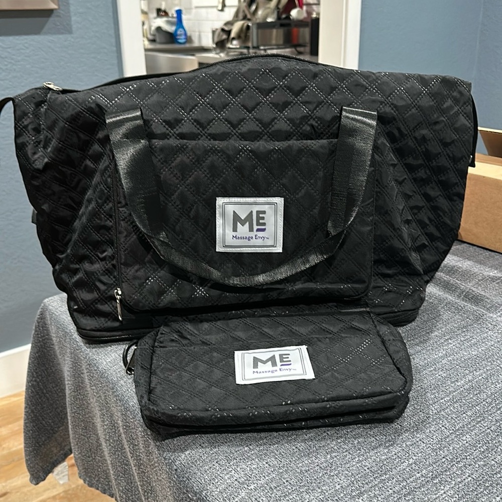 ME Massage Envy duffel bag and crossbody bundle